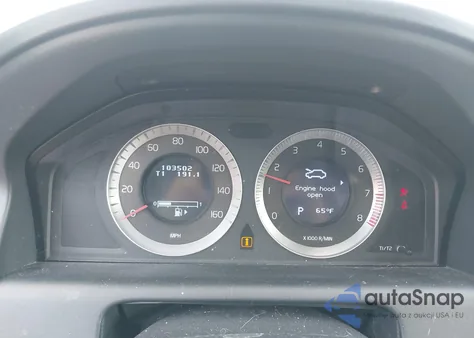 2010 Volvo Xc60 T6/T6 R-Design z USA, uszkodzony, nr VIN YV4992DZ0A2021340